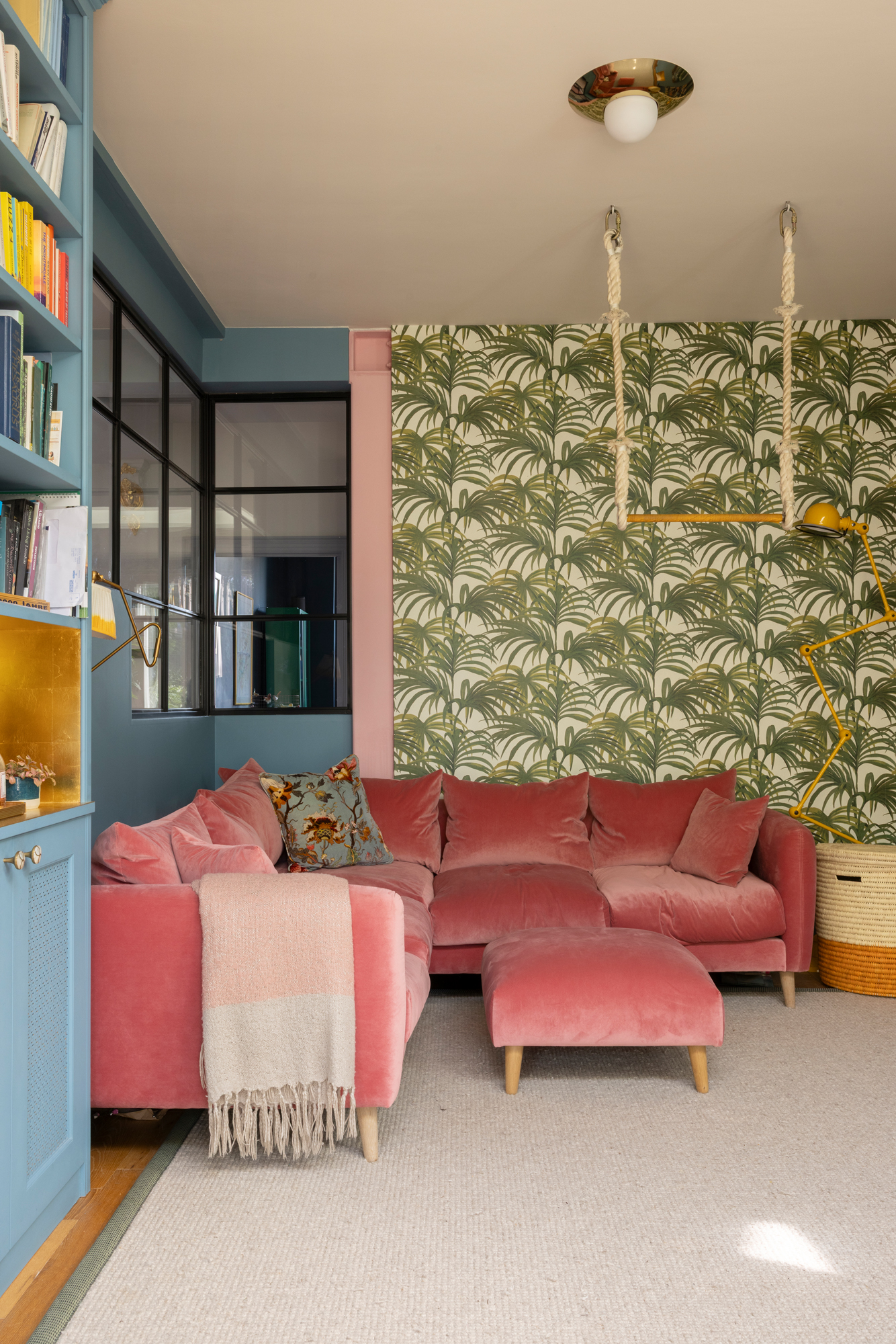 Wool Pebble Brighton Bespoke Rug with a Twill Fealu border
