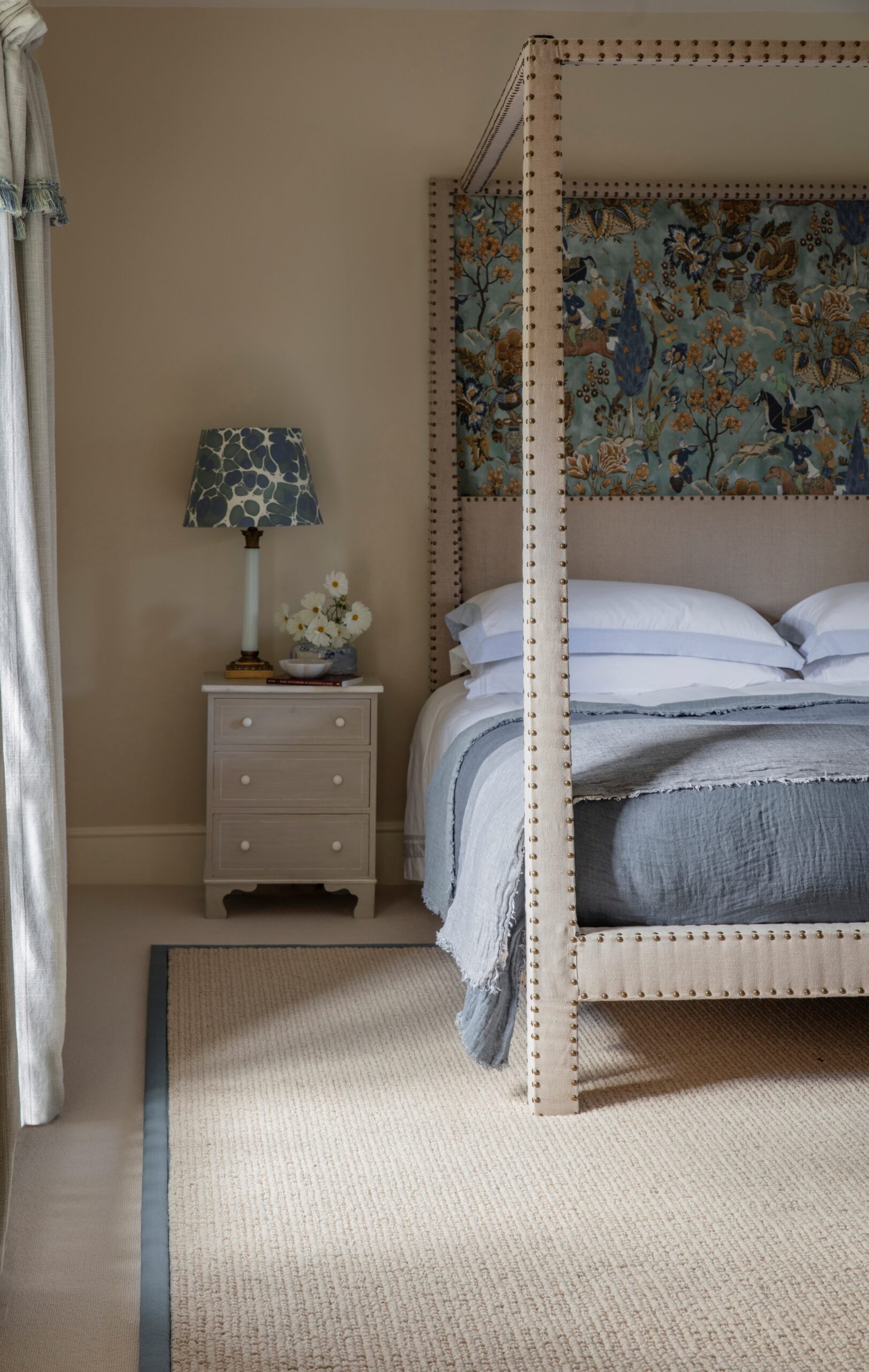 Wool Chunky Knit Bobble bespoke rug with a Cotton Cadet Border