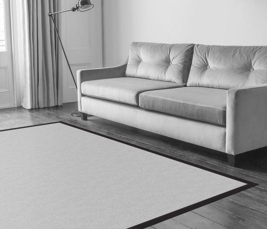 Linen Onyx Border  in Living Room