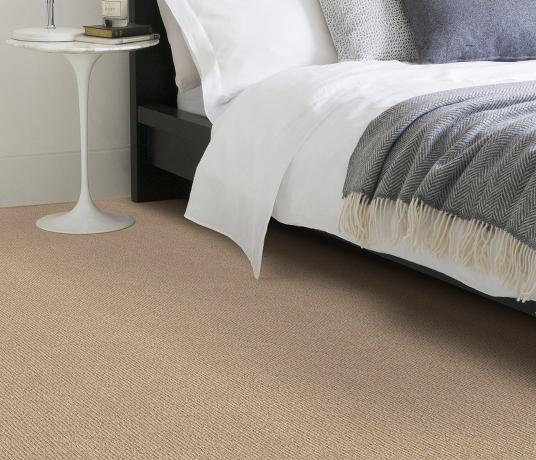 Wool Tipple Moonshine Carpet 1881 in Bedroom