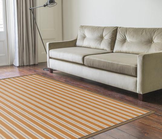 Buttercup Twist in Living Room