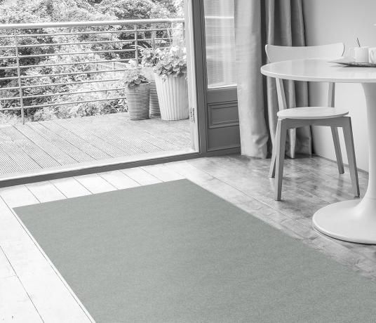 Plush Velvet Aquamarine Carpet 8207 in Living Room (Make Me A Rug)