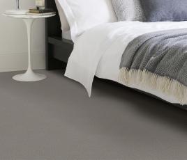 Velvet Ca-rPET Re-ggio Carpet 8126 in Bedroom thumb