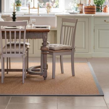 Why Carpets, Rugs and Runners Work All Year Round 
