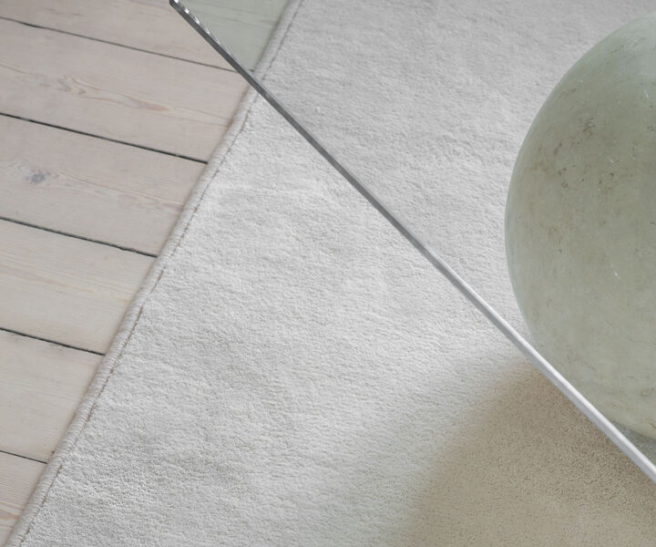 Alternative Flooring, Inspiration, Summer Trends 2023, Plush Velvet White Jasper bespoke Whipped Rug